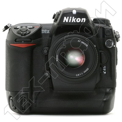 ������ Nikon D2X