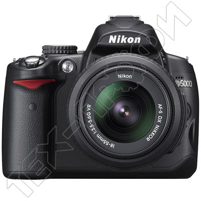 ������ Nikon D5000